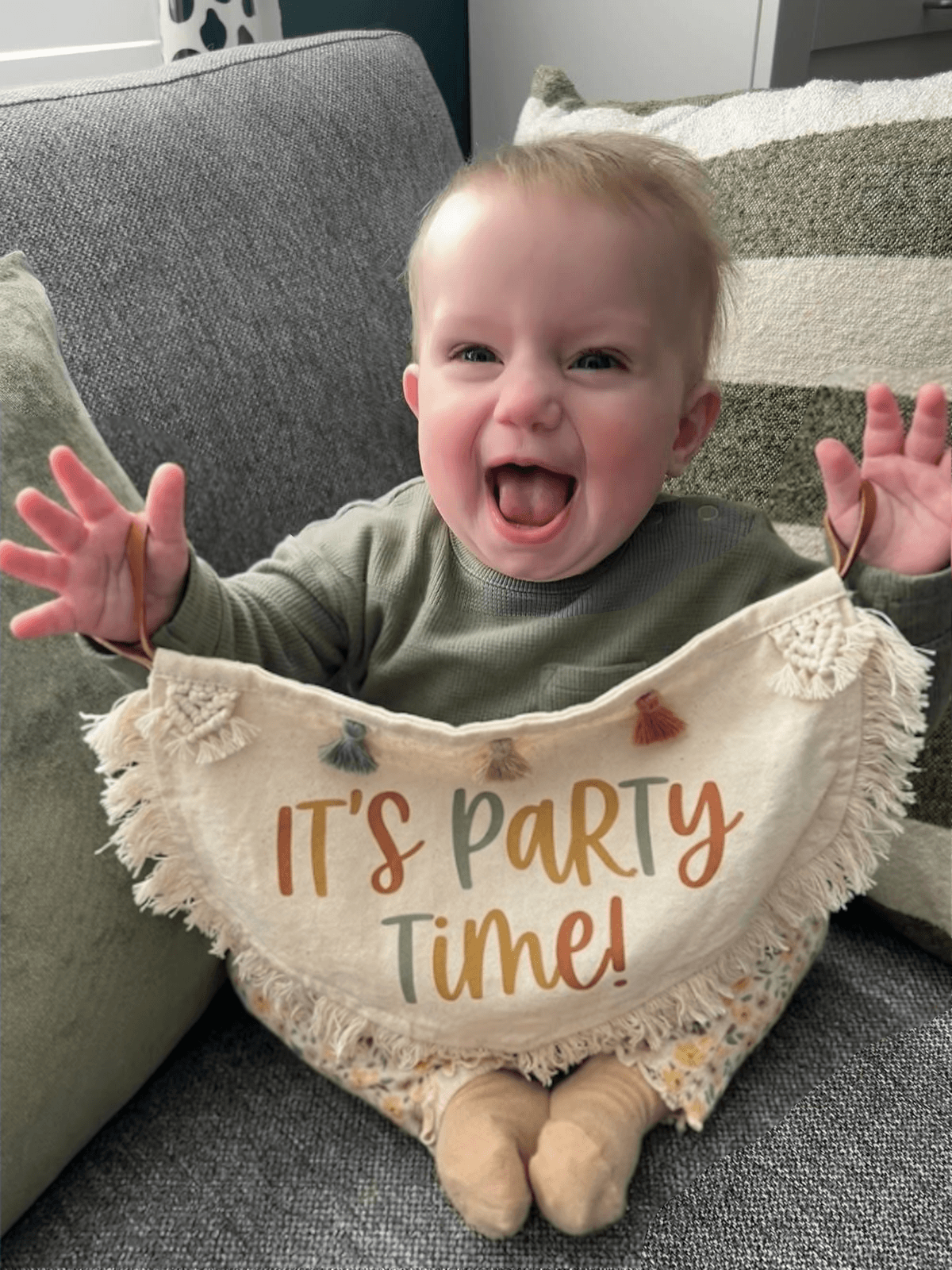 Lola invites you to RSVP